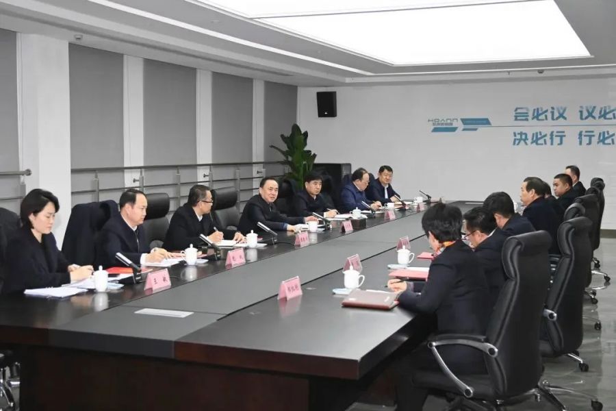 市委書(shū)記宋樂(lè)偉深入淮海控股集團(tuán)等部分民營(yíng)企業(yè)走訪調(diào)研