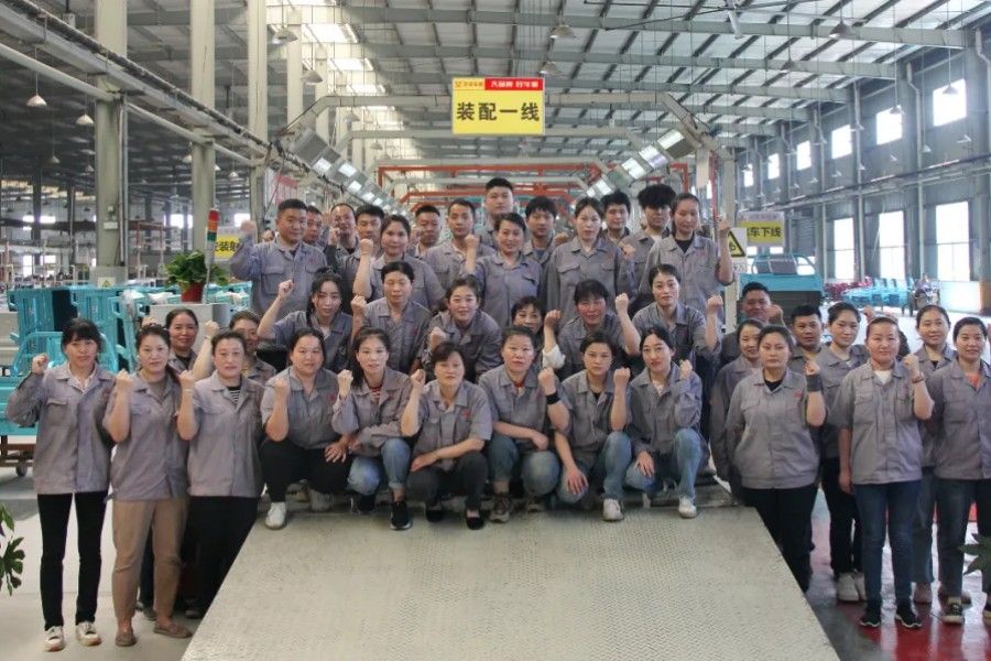 祝賀！全國(guó)工人先鋒號(hào)名單出爐，集團(tuán)這個(gè)班組上榜