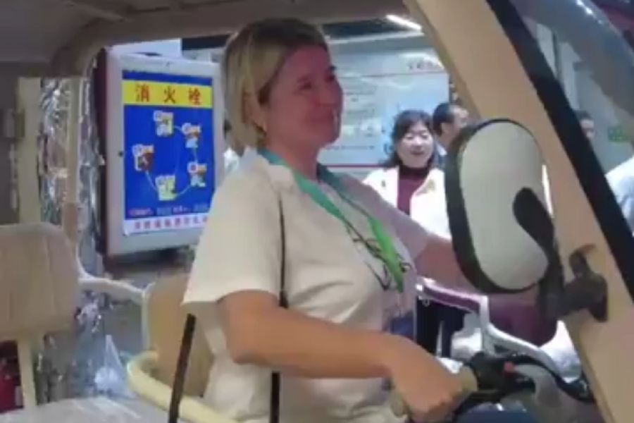 視頻丨國(guó)際采購(gòu)商“偏愛(ài)”電動(dòng)三輪車
